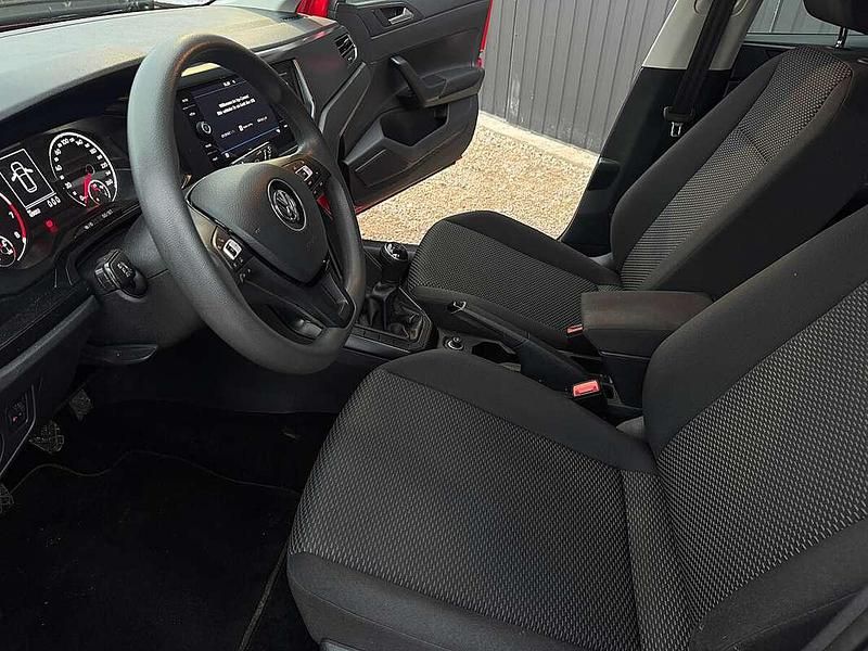 Gebraucht VW Polo 65 PS (47 kW) 2018 Rot Limousine