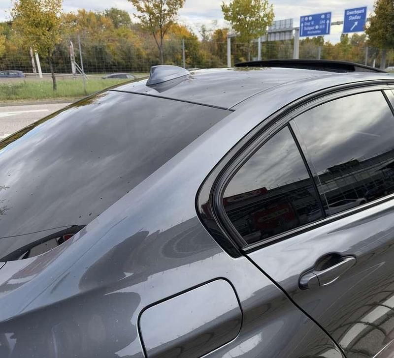 Gebraucht BMW 320 M Sport 190 PS (139 kW) 2017 Grau Limousine