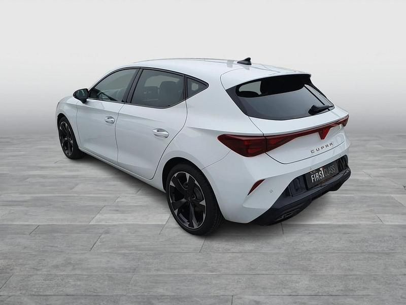 Neu Cupra Leon 150 PS (110 kW) 2026 Dunkelgrau  metallicperleffekt Limousine