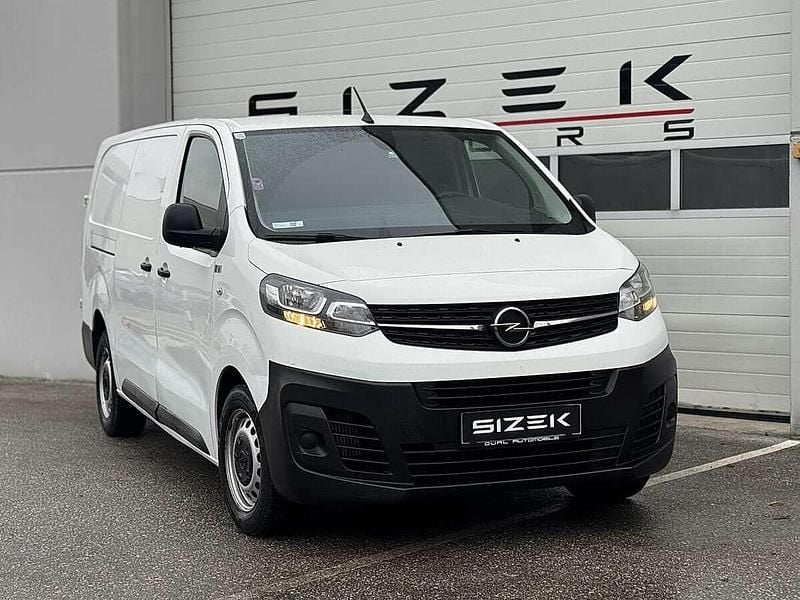 Gebraucht Opel Vivaro 102 PS (75 kW) 2022 Weiß Van / Kleinbus