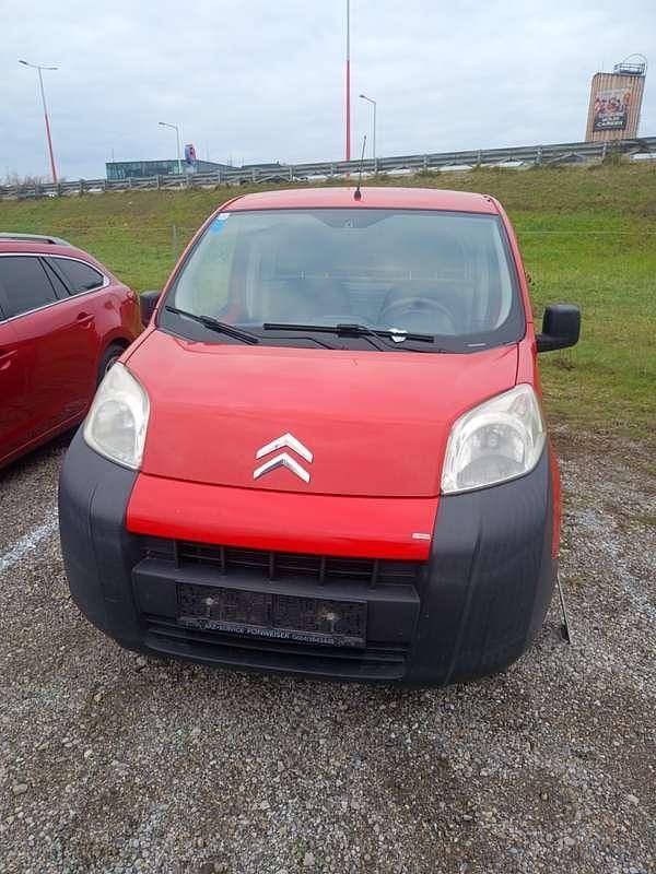 Rot Gebraucht 2010 Citroën Nemo Van / Kleinbus | € 3.500 - Bild 1/4
