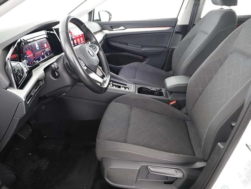Gebraucht VW Golf VIII Life 116 PS (85 kW) 2022 Weiß Kombi