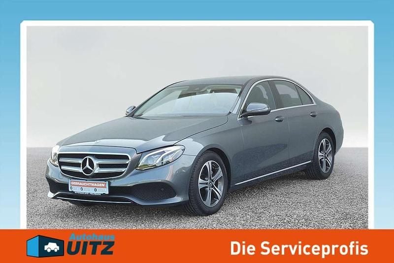 Metalliclack selenitgrau Gebraucht 2018 Mercedes E200 Limousine | € 19.955 (Guter Preis) - Bild 1/3