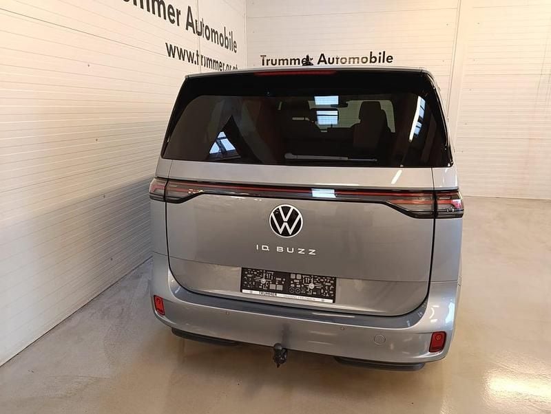Neu VW ID. Buzz Pro 210 kW (286 PS) 2025 Silber  metallic Van / Kleinbus