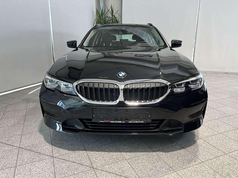Gebraucht BMW 318 Advantage 136 PS (100 kW) 2022 Schwarz Kombi