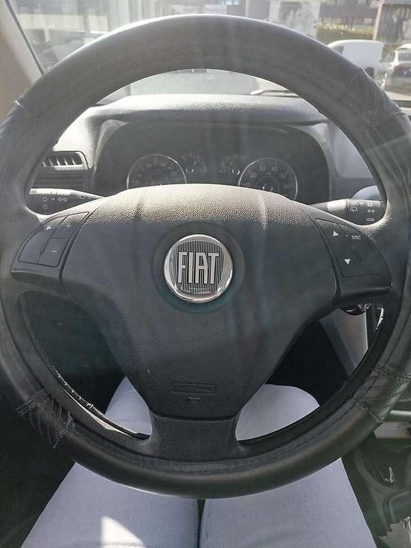 Gebraucht Fiat Grande Punto Dynamic 77 PS (56 kW) 2008 Kleinwagen