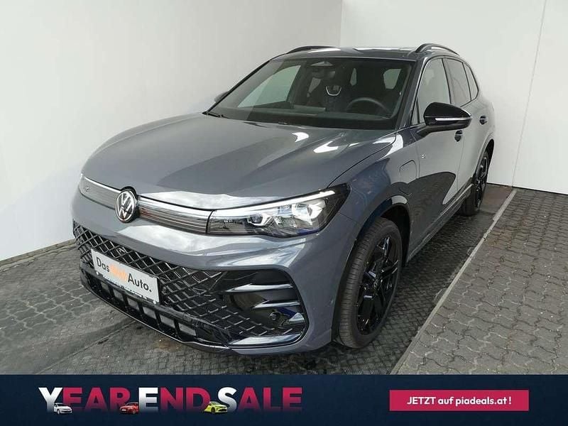 Gebraucht VW Tiguan Sport 204 PS (150 kW) 2025 Mittelgrau  metallic SUV
