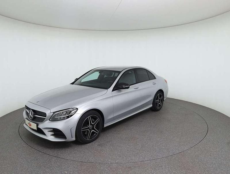 Gebraucht Mercedes C180 AMG line 122 PS (89 kW) 2021 Silber Limousine