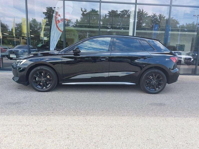 Gebraucht Audi A3 S-Line 116 PS (85 kW) 2025 Schwarz Limousine