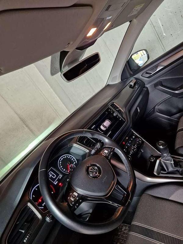 Gebraucht VW T-Roc Design 116 PS (85 kW) 2018 SUV