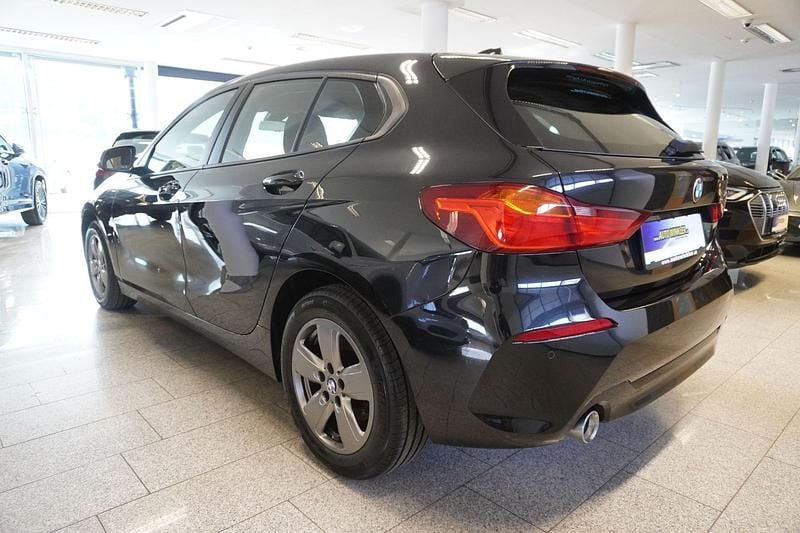 Gebraucht BMW 116 116 PS (85 kW) 2020 Schwarz Kleinwagen