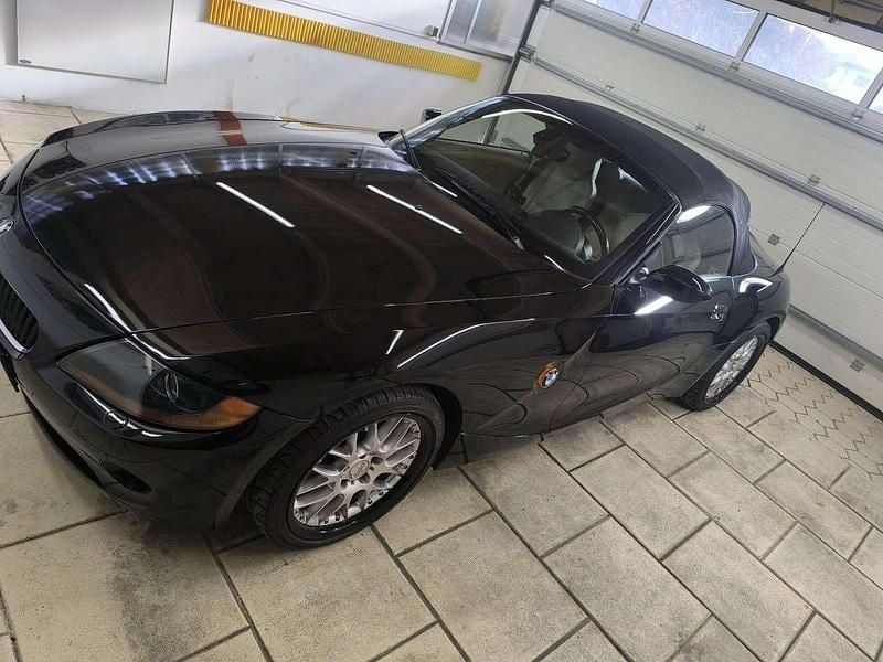 Gebraucht BMW Z4 170 PS (125 kW) 2004 Schwarz Cabrio