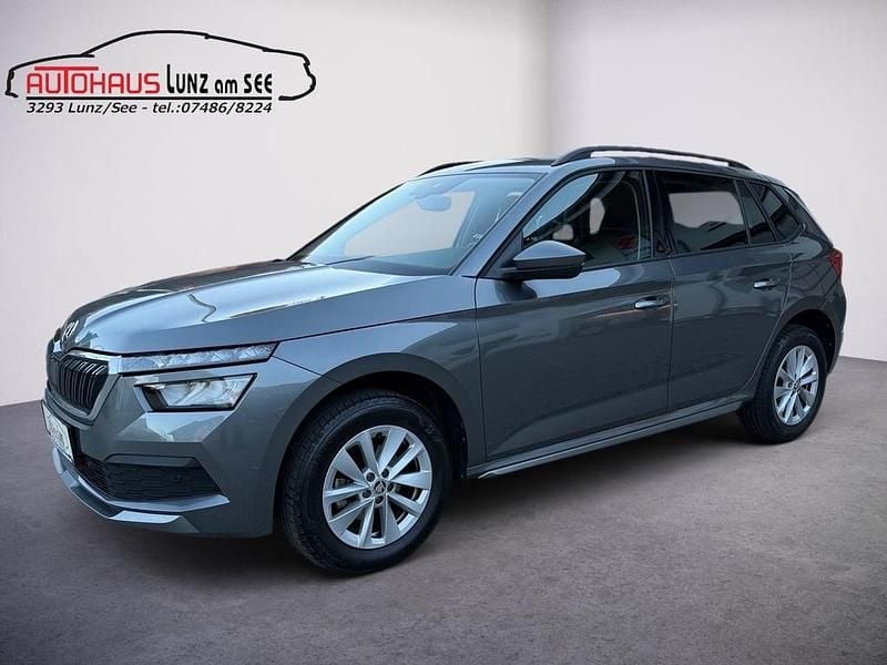 Mittelgrau metallic Gebraucht 2023 Skoda Kamiq Style SUV | € 23.490 (Fairer Preis) - Bild 1/4