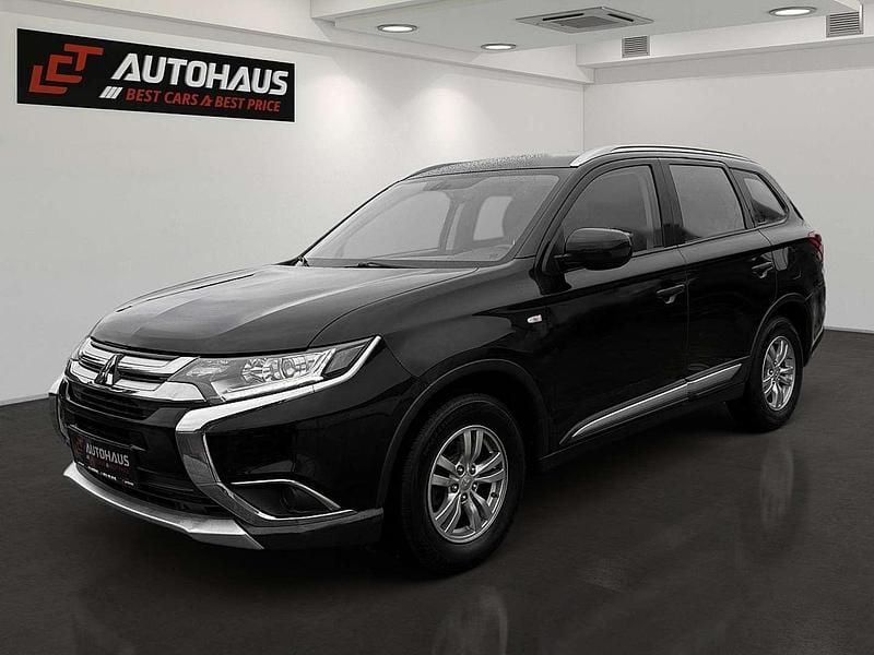 Schwarz Gebraucht 2017 Mitsubishi Outlander Invite SUV | € 14.440 (Fairer Preis) - Bild 1/4