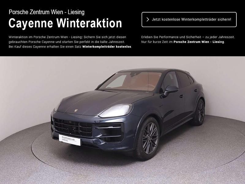 Dunkelblau metallic Gebraucht 2025 Porsche Cayenne S E-Hybrid SUV | € 144.900 (Fairer Preis) - Bild 1/4