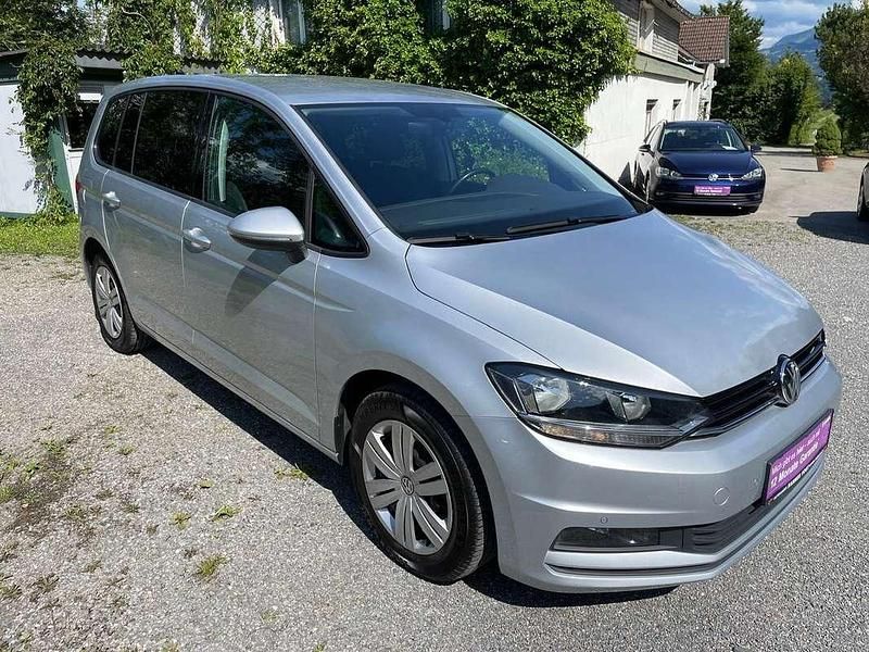 Gebraucht VW Touran Comfortline 116 PS (85 kW) 2020 Silber Van / Kleinbus