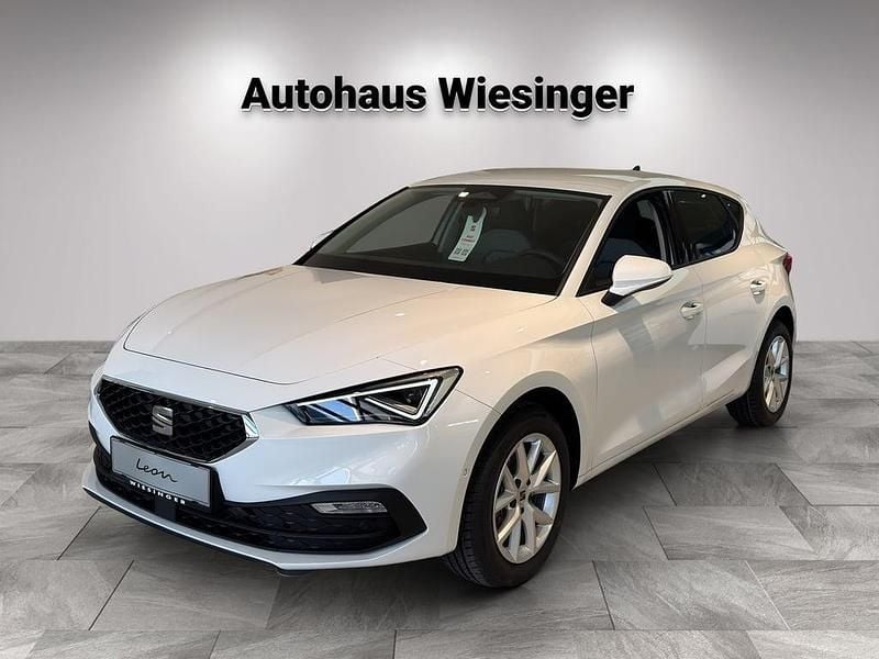Weiss normal Neu 2026 Seat Leon Style | € 25.600 (Guter Preis) - Bild 1/4