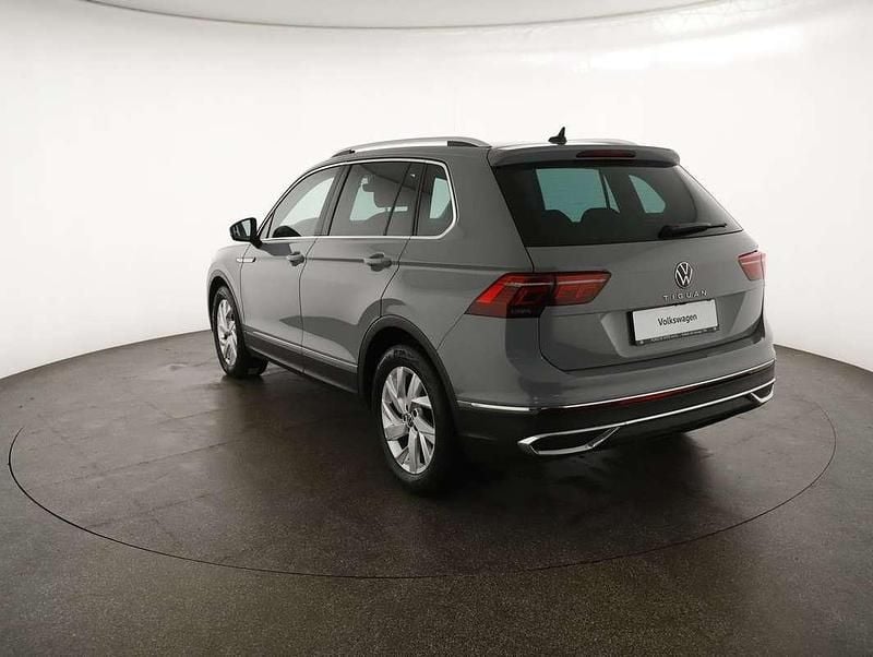 Gebraucht VW Tiguan Elegance 150 PS (110 kW) 2022 Grau SUV