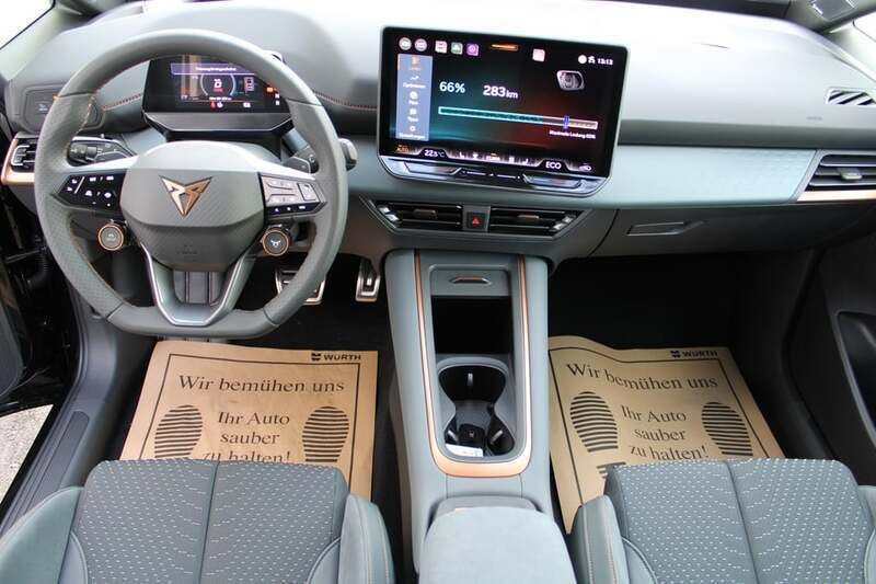 Gebraucht Cupra Born VZ 239 kW (326 PS) 2024 Schwarz  metallic Kleinwagen