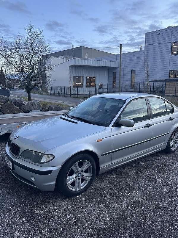Gebraucht BMW 320 150 PS (110 kW) 2003 Limousine