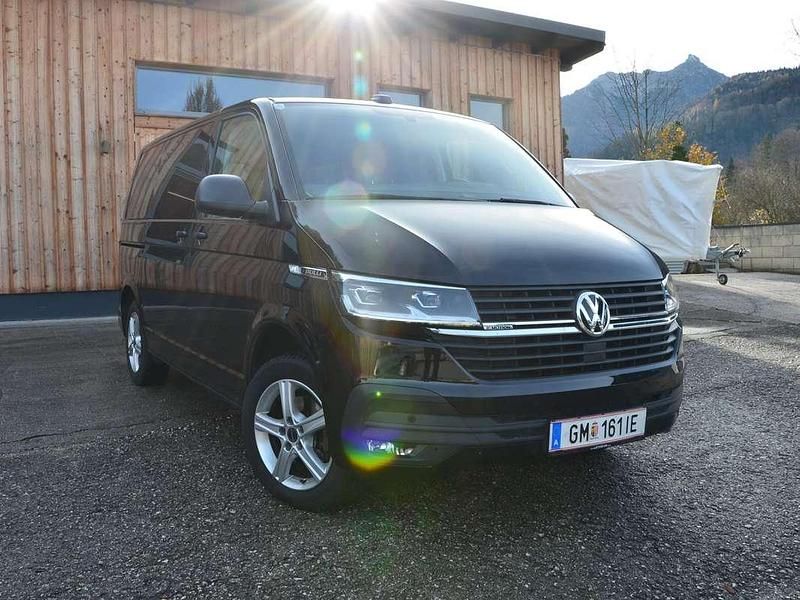 Gebraucht VW Multivan Trendline 150 PS (110 kW) 2021 Schwarz Van
