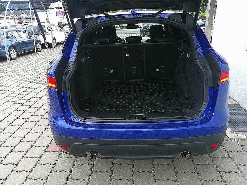 Gebraucht Jaguar F-Pace Portfolio 241 PS (177 kW) 2018 Schwarz SUV