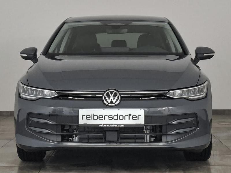 Neu VW Golf VIII 204 PS (150 kW) 2026 Mittelgrau  metallic
