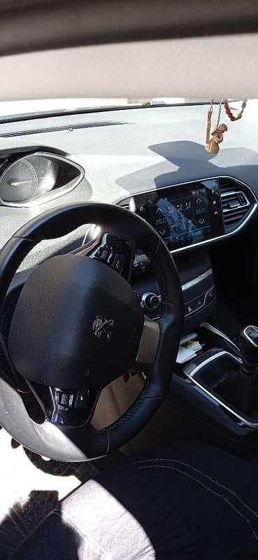 Gebraucht Peugeot 308 SW Style 131 PS (96 kW) 2021 Weiß Kombi