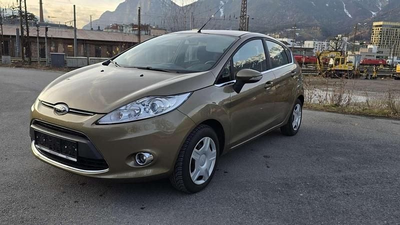 Gebraucht Ford Fiesta Titanium 97 PS (71 kW) 2012 Limousine