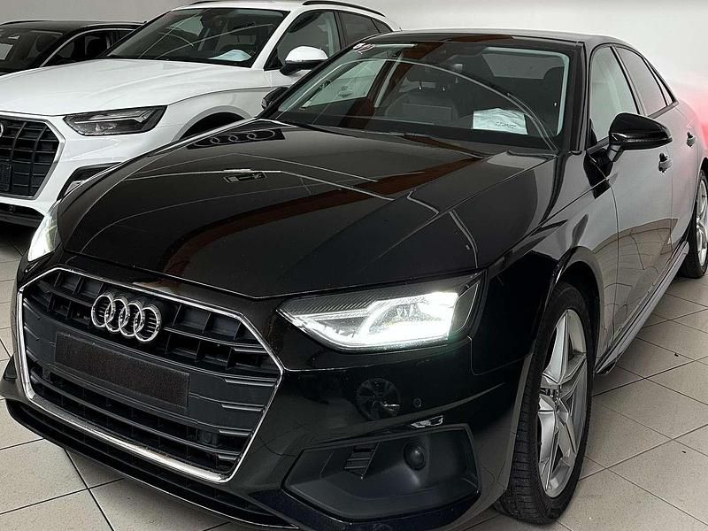 Gebraucht Audi A4 Design 136 PS (100 kW) 2022 Schwarz Limousine
