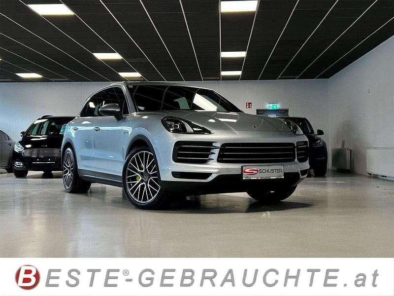 Silber Gebraucht 2018 Porsche Cayenne SUV | € 49.910 - Bild 1/4