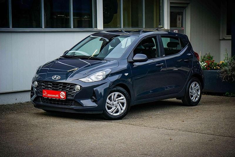 Gebraucht Hyundai i10 67 PS (49 kW) 2021 Grau Kleinwagen
