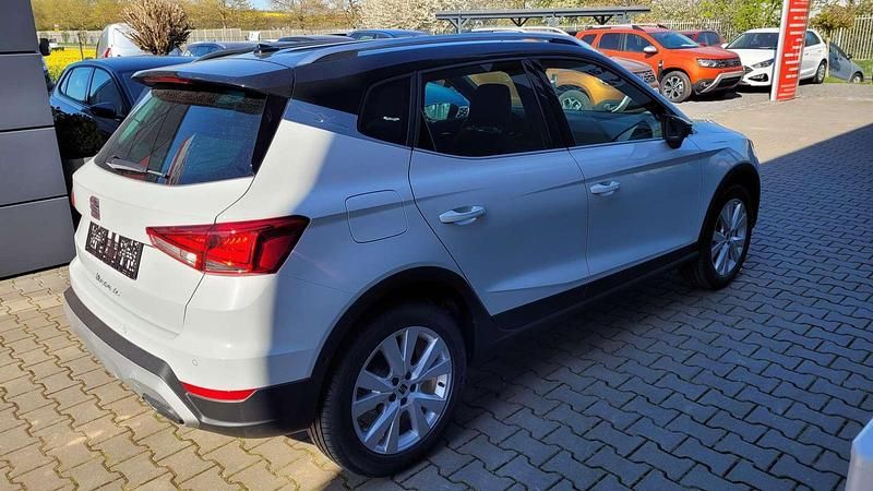 Gebraucht Seat Arona Xperience 110 PS (80 kW) 2022 Weiß SUV