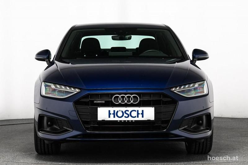 Gebraucht Audi A4 Advanced 204 PS (150 kW) 2022 Blau Limousine