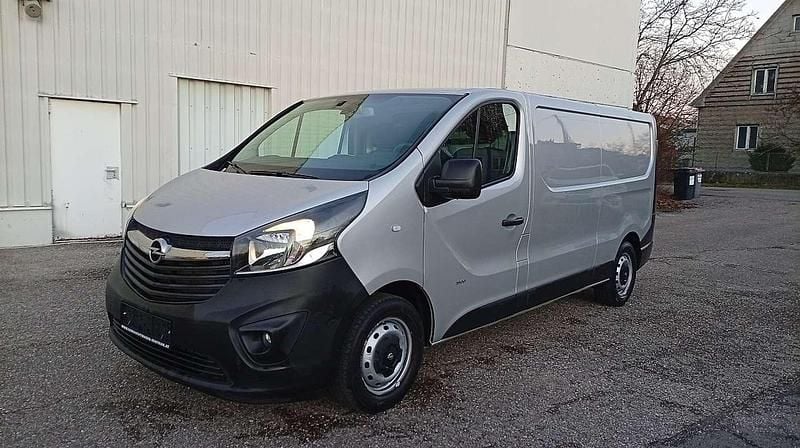 Silber Gebraucht 2015 Opel Vivaro Van / Kleinbus | € 9.156 (Guter Preis) - Bild 1/4
