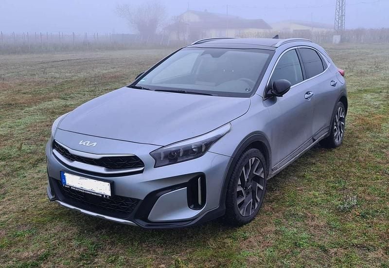 Gebraucht Kia XCeed Spirit 140 PS (102 kW) 2024 Silber SUV