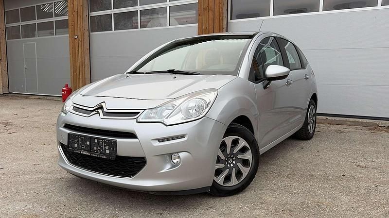 Grau Gebraucht 2015 Citroën C3 PureTech Limousine | € 6.200 (Fairer Preis) - Bild 1/4