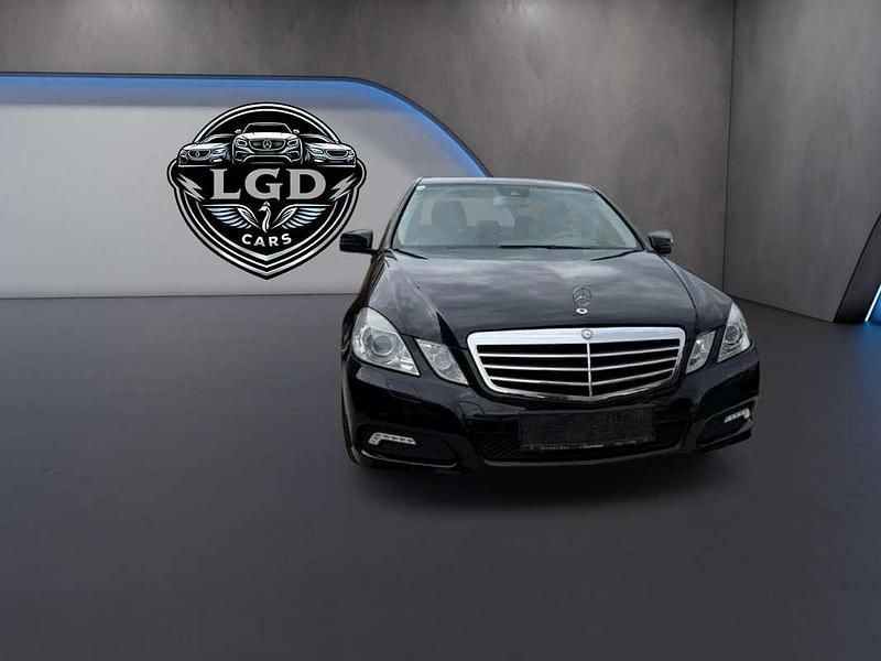 Gebraucht Mercedes E220 170 PS (125 kW) 2009 Schwarz Limousine
