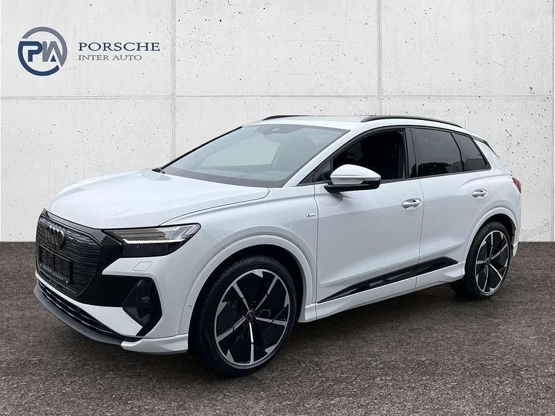 Weiss metallic Gebraucht 2025 Audi Q4 e-tron Ambiente SUV | € 62.590 - Bild 1/4