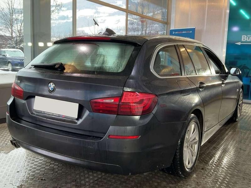 Gebraucht BMW 520 184 PS (135 kW) 2014 Schwarz Limousine