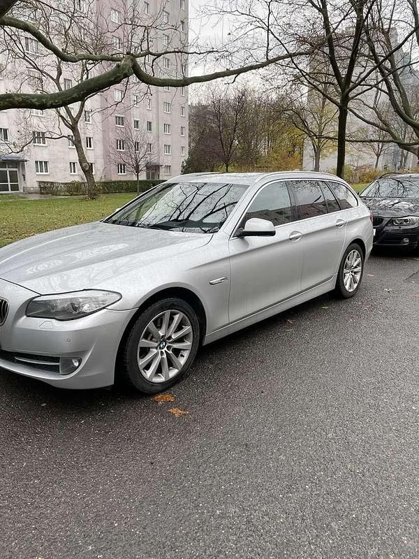 Gebraucht BMW 525 218 PS (160 kW) 2013 Kombi