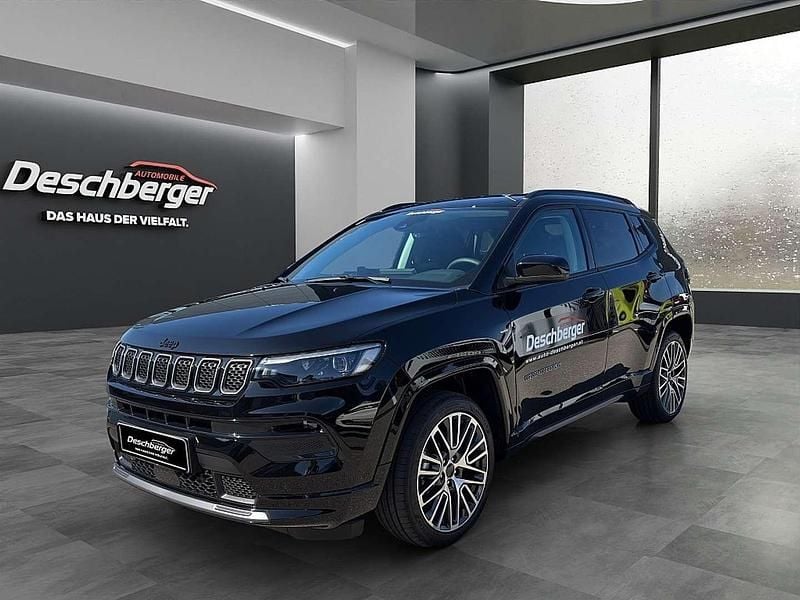 Schwarz Neu 2025 Jeep Compass Summit SUV | € 45.141 - Bild 1/4