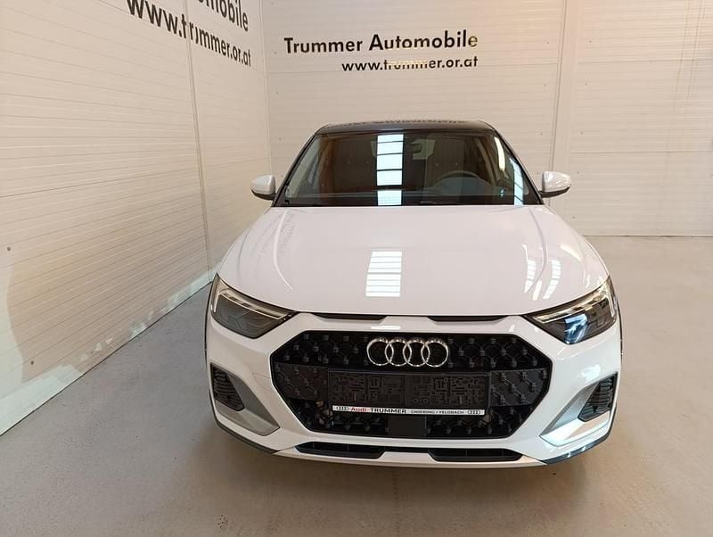 Neu Audi A1 Design 116 PS (85 kW) 2025 Weiß Limousine