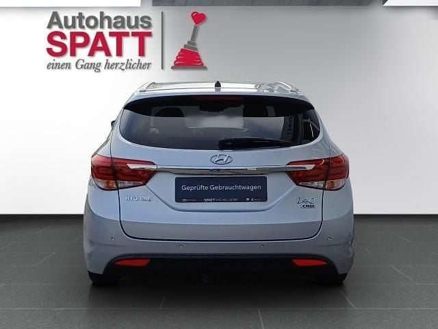 Gebraucht Hyundai i40 Style 141 PS (103 kW) 2016 Grau Kombi