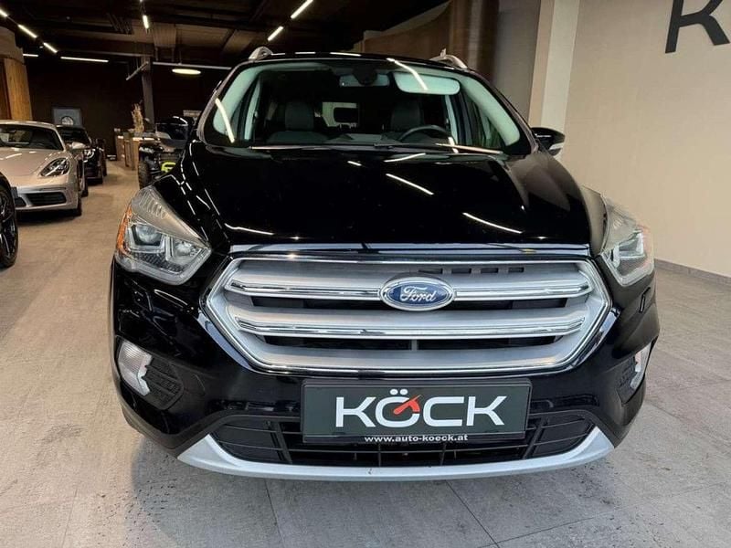 Gebraucht Ford Kuga Titanium 150 PS (110 kW) 2017 Schwarz SUV