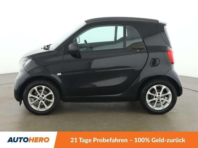 Gebraucht Smart ForTwo Coupé Basis 71 PS (52 kW) 2018 Schwarz Kleinwagen