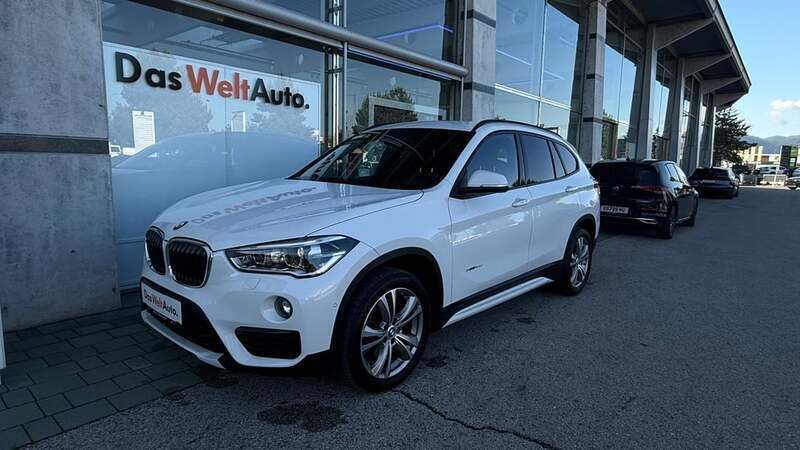 Weiss normal Gebraucht 2017 BMW X1 Sport Line SUV | € 19.900 (Teuer) - Bild 1/4