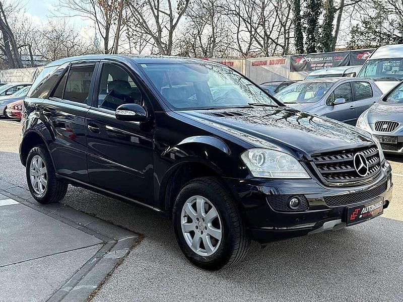 Gebraucht Mercedes ML280 190 PS (139 kW) 2007 Schwarz SUV