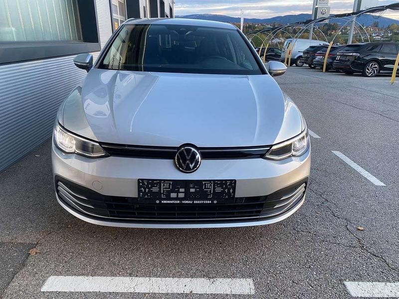 Gebraucht VW Golf VIII Active 116 PS (85 kW) 2022 Silber Kleinwagen