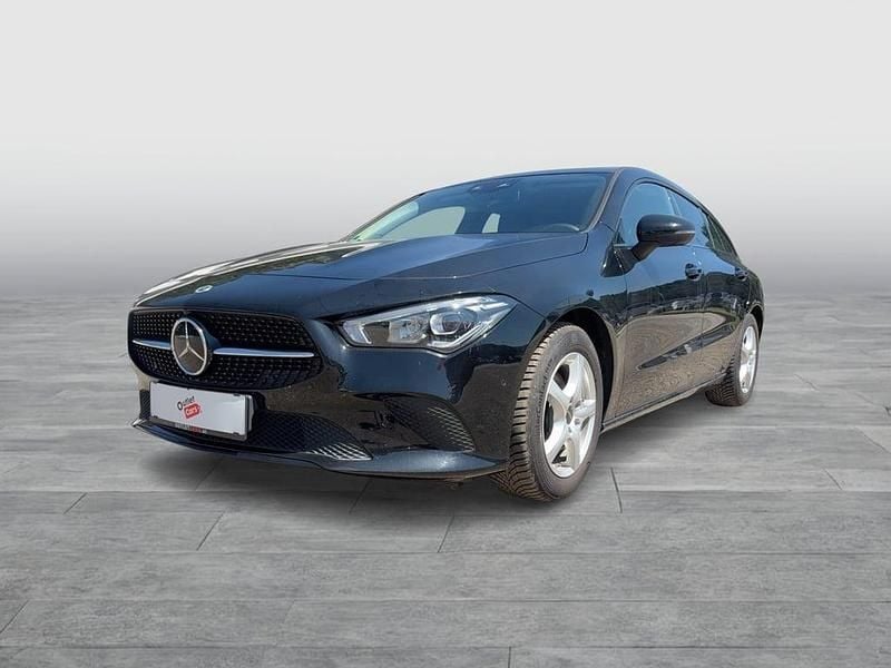 Schwarz Gebraucht 2022 Mercedes CLA200 Shooting Brake Kombi | € 29.590 (Guter Preis) - Bild 1/4